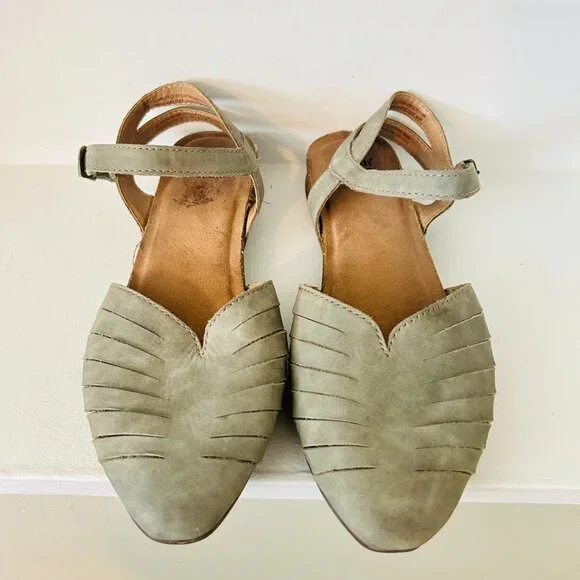 Earth Origins Sandals Womens Size 8.5 Leather Palomos Peyton Sage Green Shoe - Picture 2 of 11